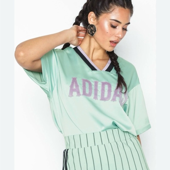 adidas Tops - Adidas V-Neck Boyfriend Shirt XXS